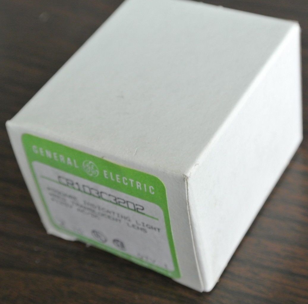 GE CR103C3202 – SQUARE INDICATING LIGHT – RED LENS – 125V AC/DC – NEW SURPLUS