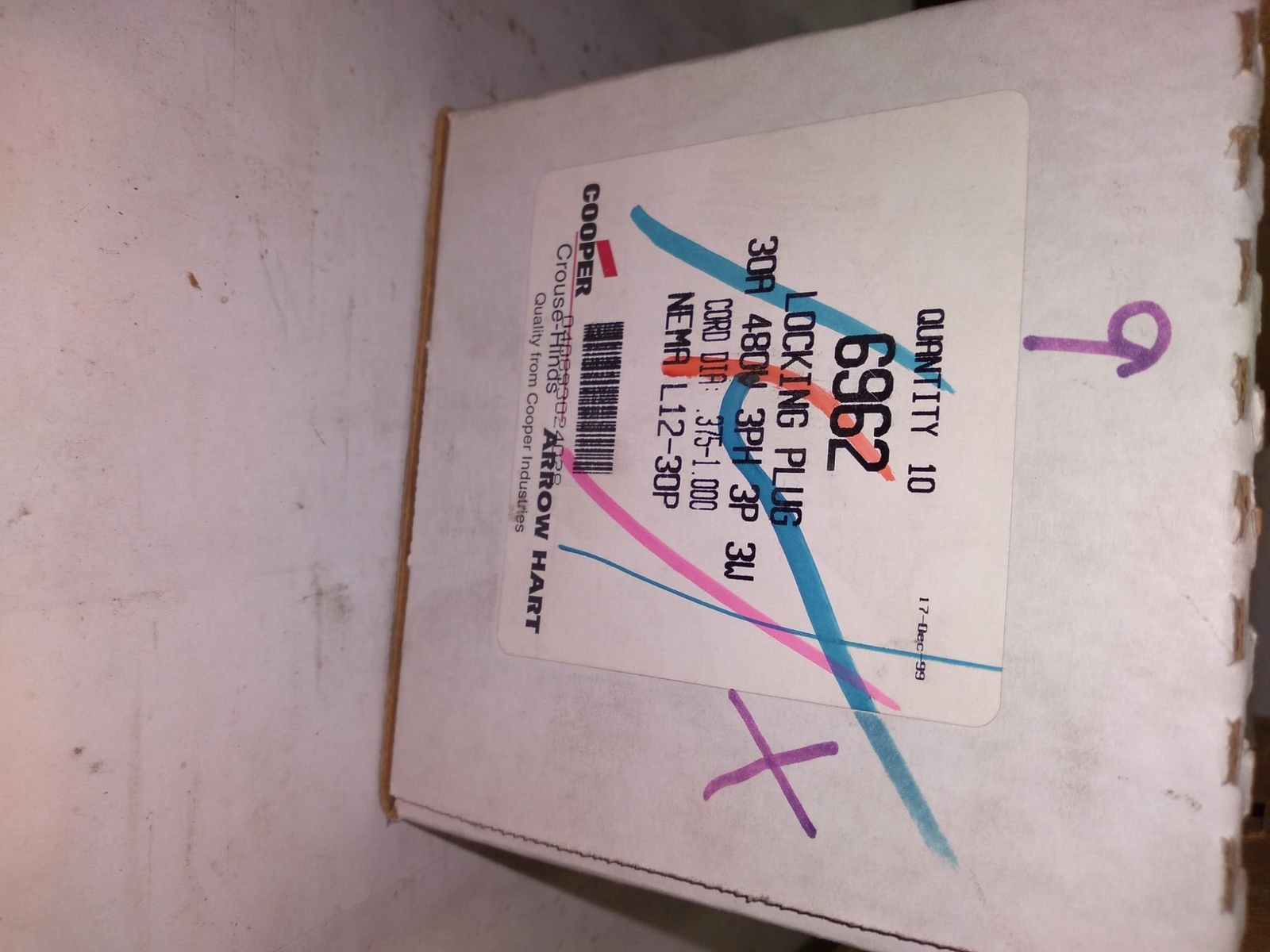 COOPER ARROW HART 6962 LOCKING PLUG 30A 480V 3PH 3P 3W ’10 IN BOX’