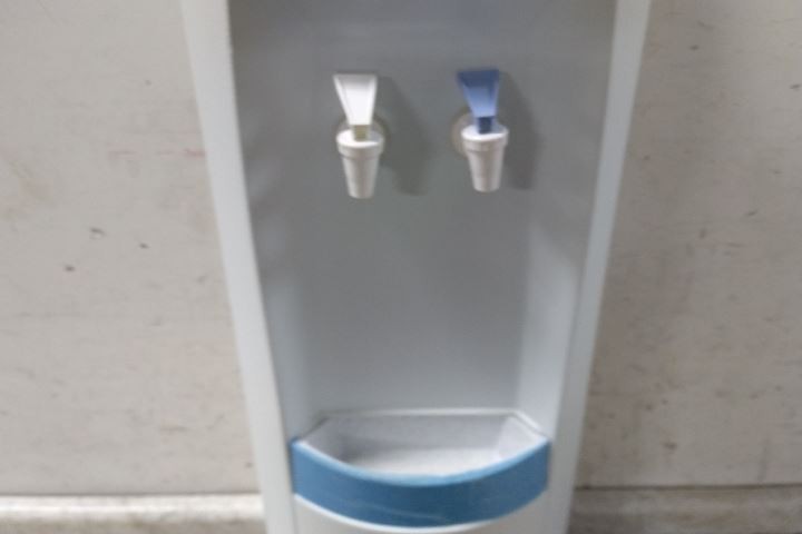 Oasis POUD1SK 115VAC 40-1/2 In Overall H White Plumbed Water Dispenser