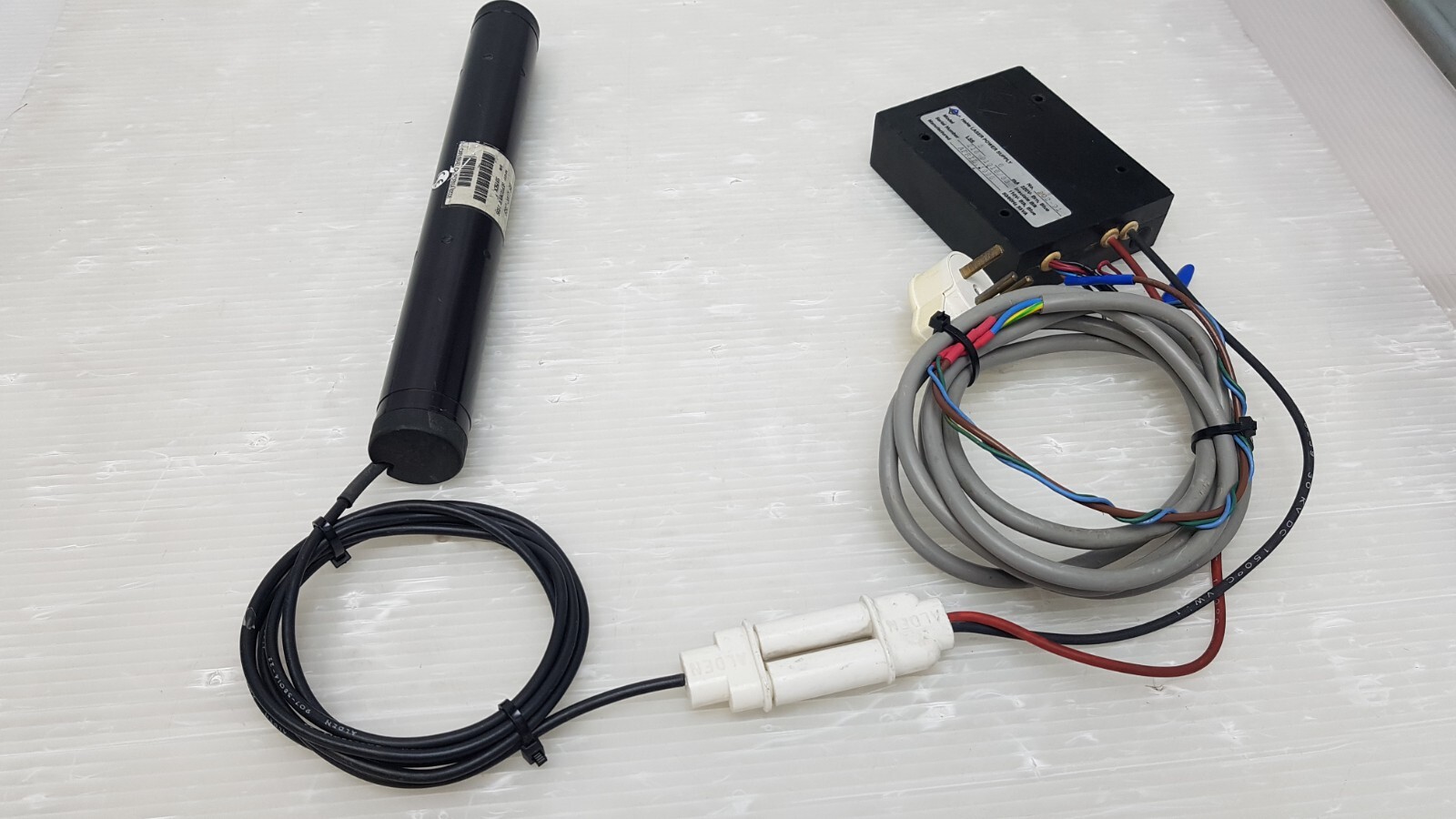 MELLES GRIOT 05-LHR-289, W/ AEROTECH HeNe LASER POWER SUPPLY 5