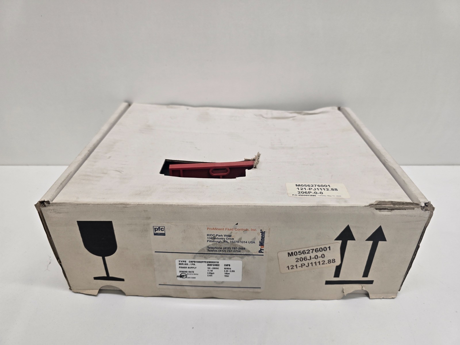 NEW IN BOX! PROMINENT FLUID CONTROLS DOSING PUMP CNPB1002PPE2M0D010