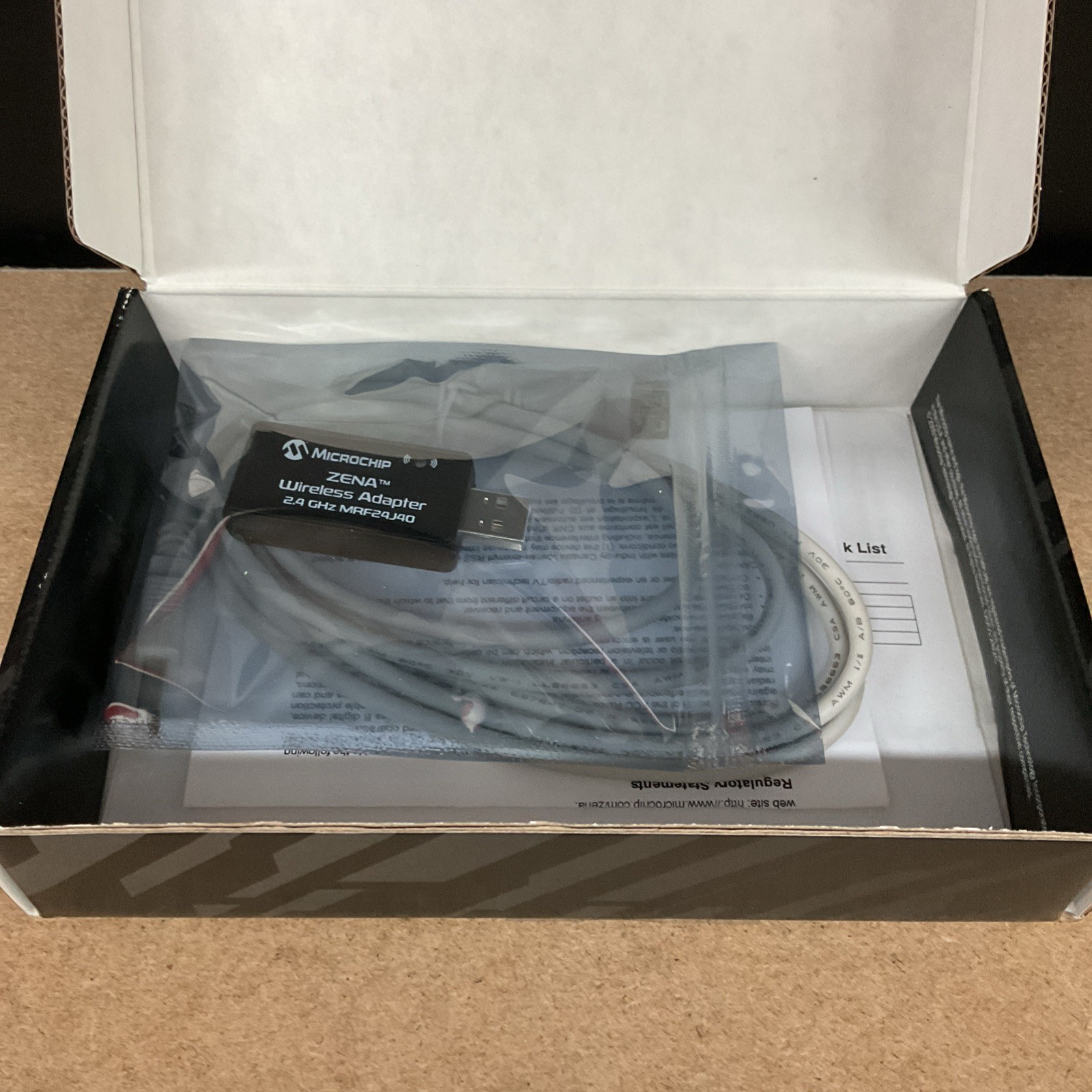 Microchip Development Tools AC182015-1 Zena Wireless Adapter – 2.4 GHz MRF24J40