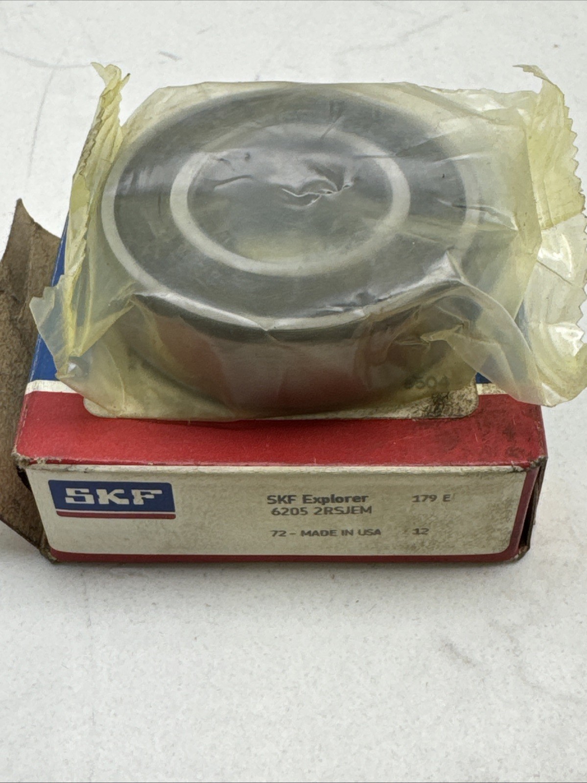GENUINE SKF 25MM X 52MM BEARING 6205-2RSJEM