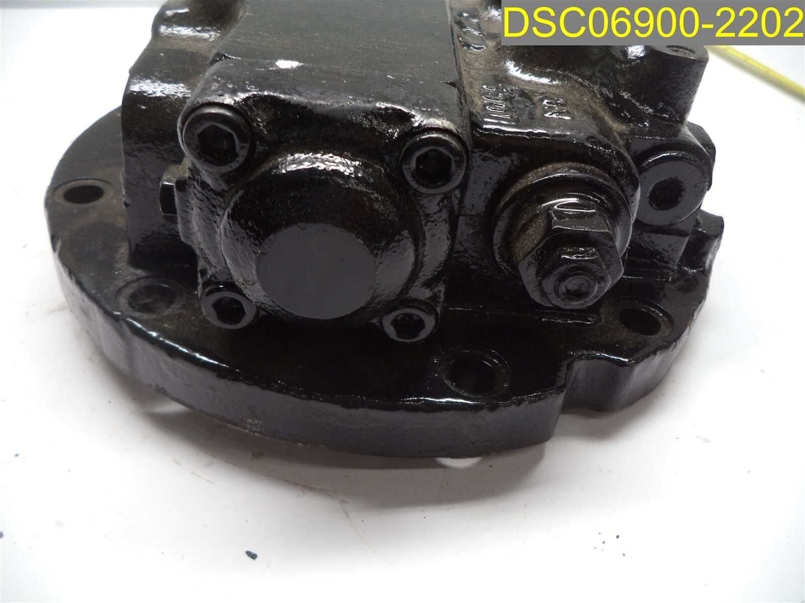 5801, 45D Planetary Wheel Hub Hydraulic 11 1/4″ O.D.