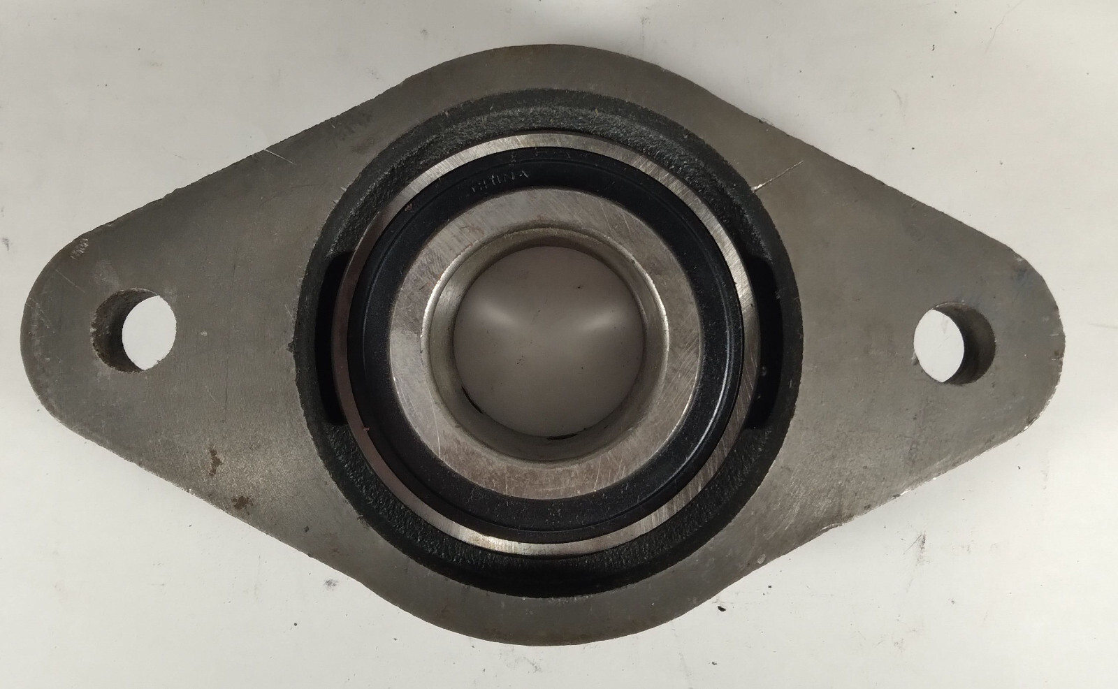 1 NEW IPTCI FL209 2 BOLT FLANGE MOUNT BEARING UC209-27 NNB ***MAKE OFFER***