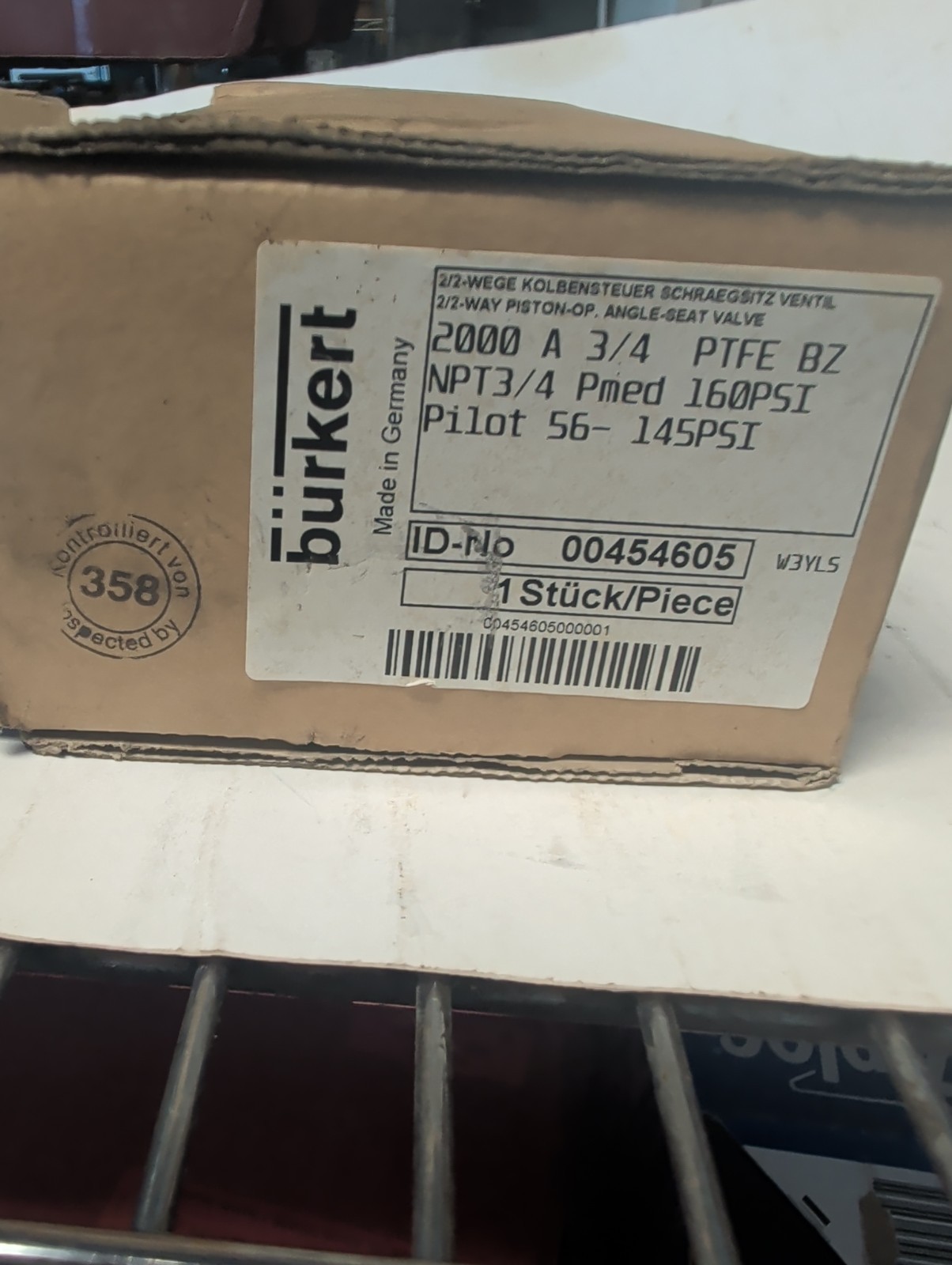 BURKERT 00454605 2000A PTFE BZ ANGLE SEAT VALVE NPT 3/4 160PSI – NEW