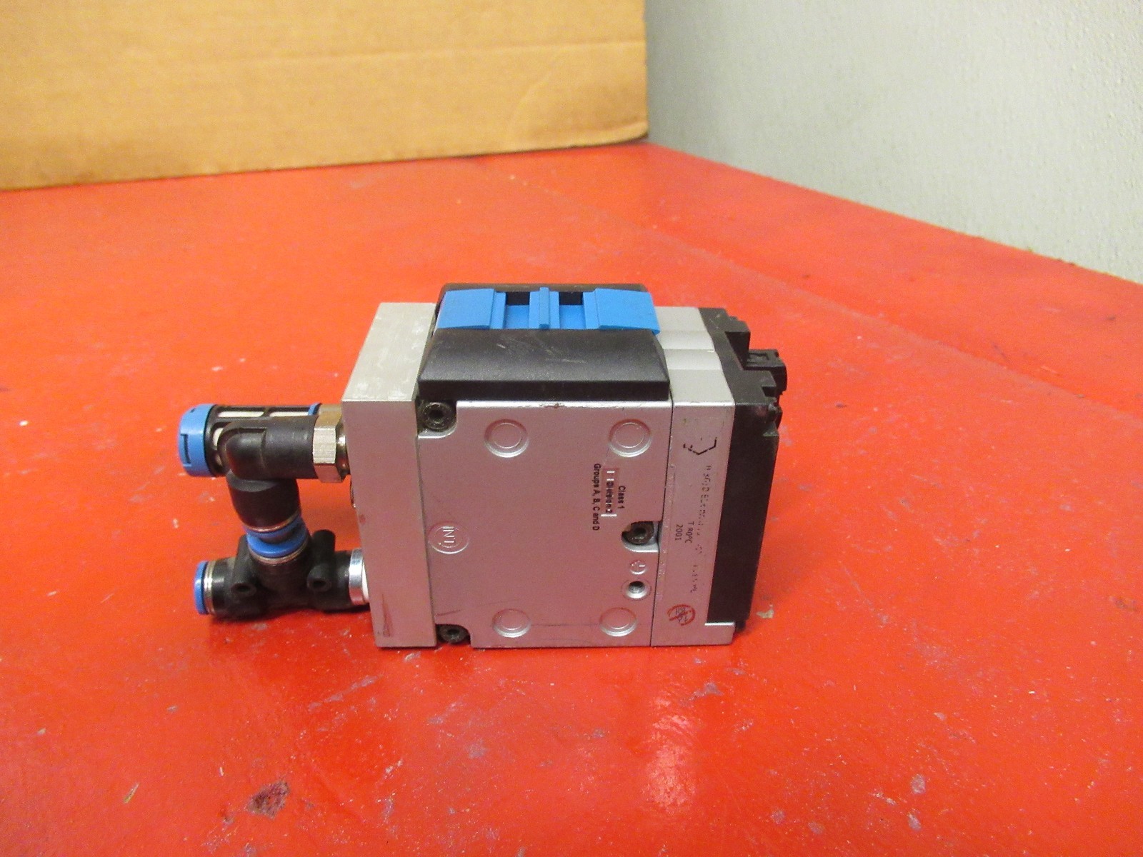 FESTO CPV10-GE-ASI-2-Z 18258 CPV-10-VI 18200 CPV10-VI-P2-M7 161969 USED