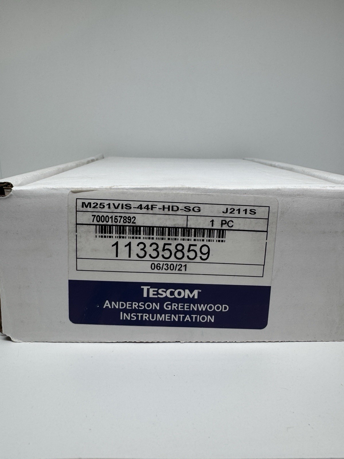 ANDERSON GREENWOOD MANIFOLD M251VIS-44F-HD-SG J211S 316 2 VALVE MANIFOLD NEW
