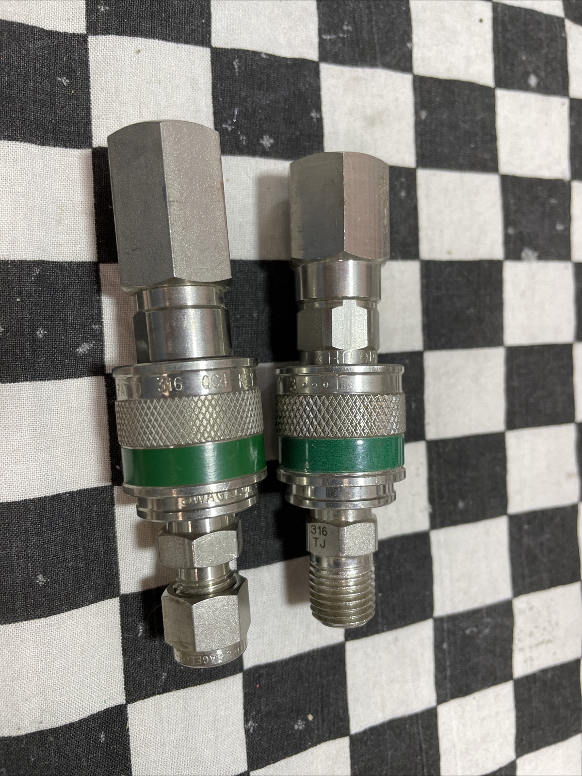 SWAGELOK Quick Connect SS-QC4-S-400K3 & SS-QC4-B-4PFK3 & SS-QC4-D-4PMK3 #N24R