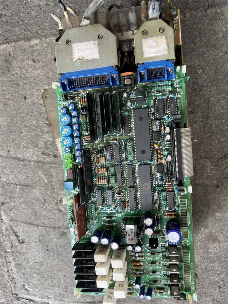 Yaskawa CACR-SR20SB1BFY45 Servopack Servo Drive Removed From The Working Machine