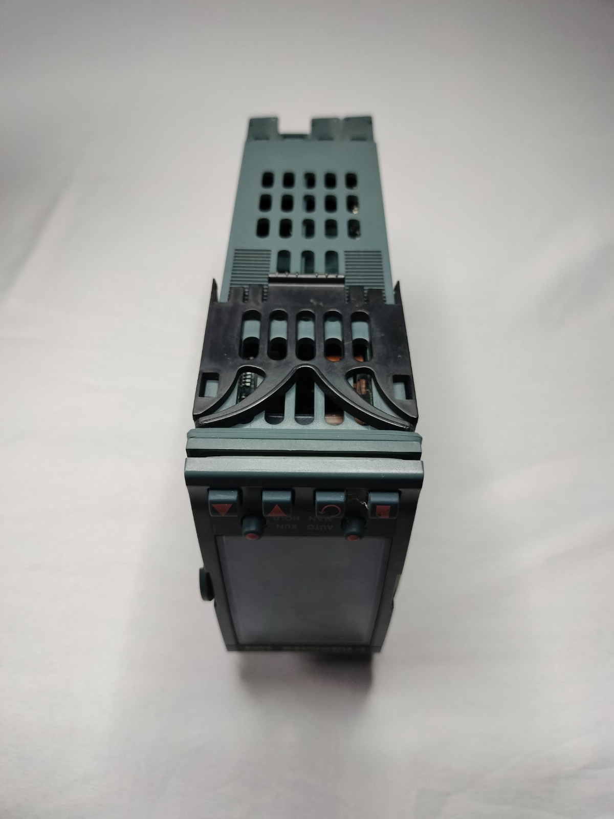 Eurotherm 2408/CG/VH/LH/RC/XX/RF/YM/XX/ENG/XXXXX/XXXXXX Controller