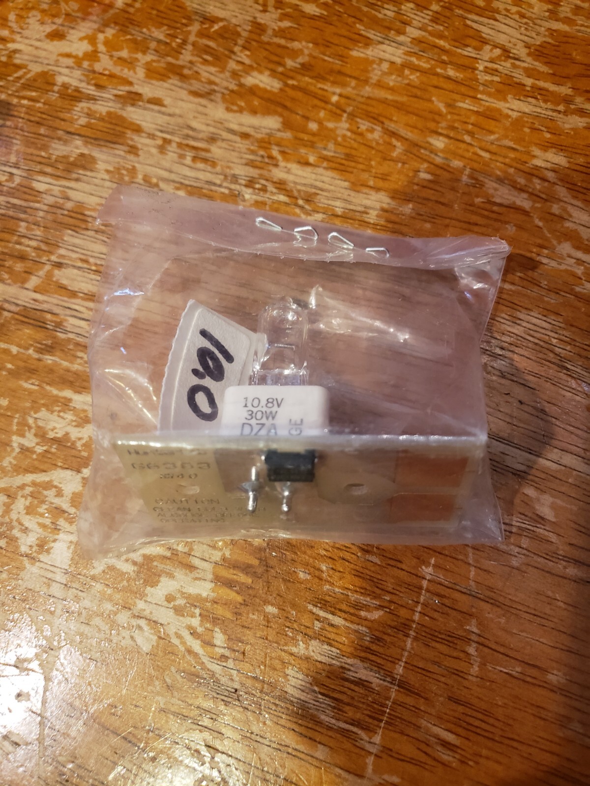 NEW Hunter Lab Spectrophotometer G6383 ici40 board w/ GE 10.8V 30W DZA 6 Bulb +