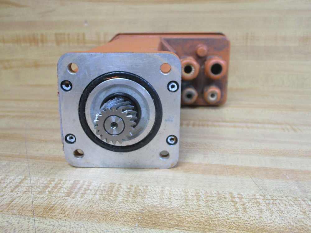 Asea Brown Boveri 3HAC17346-1/01 ABB Servo Motor W/Junction Box