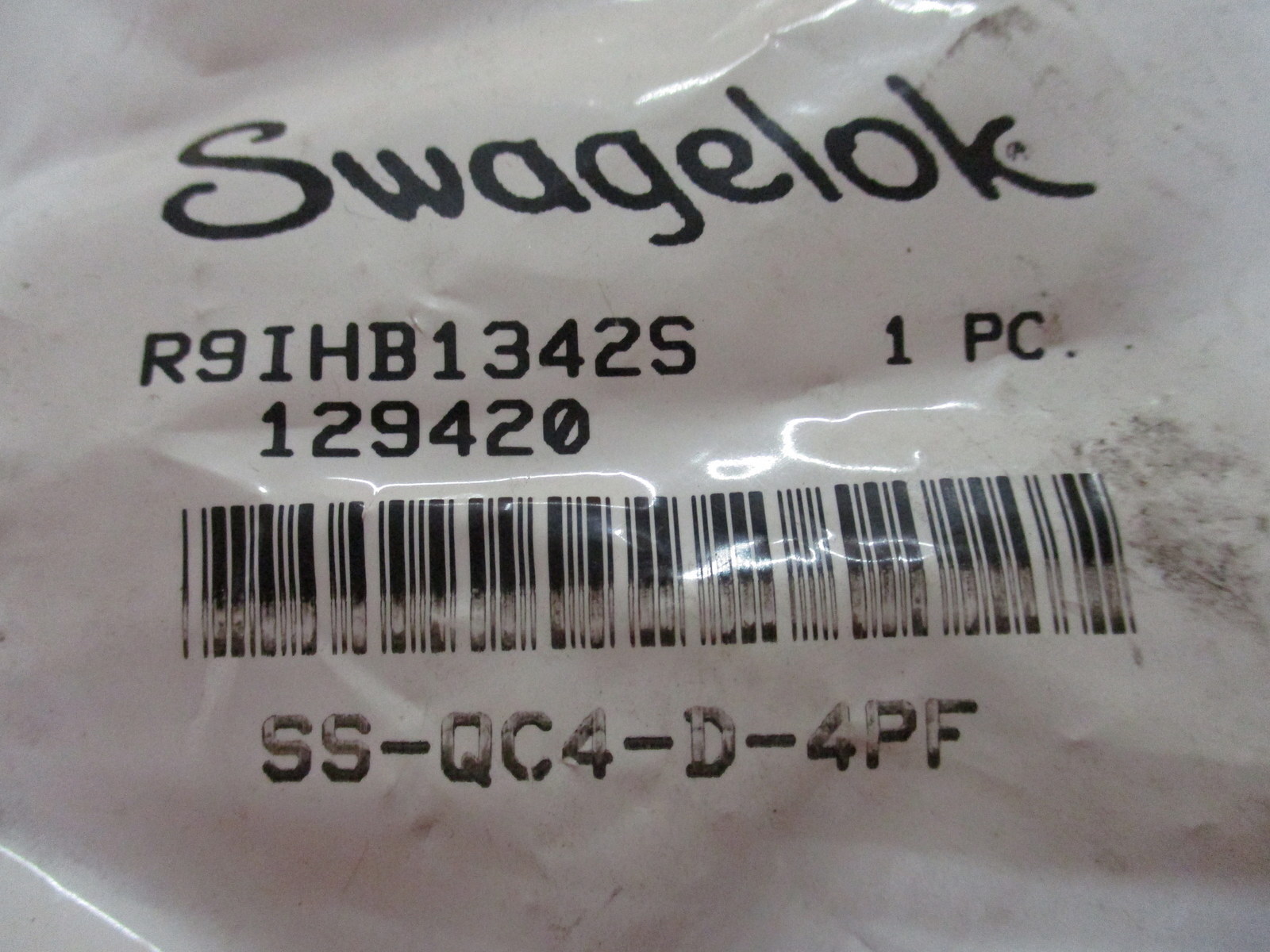 Swagelok SS-QC4-D-4PF Quick Connect Stem W/ Valve