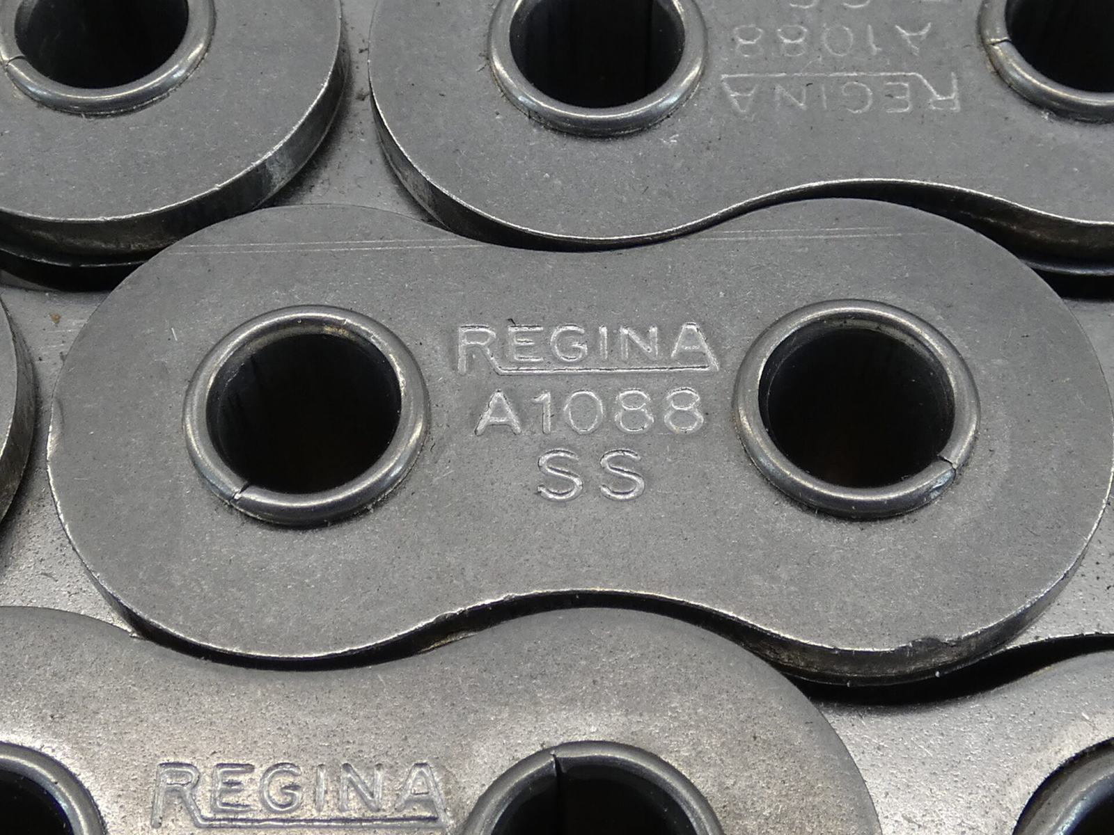 *Lot of 4* Regina A1088 Stainless Steel Hollow Pin Roller Chain – NEW Surplus!