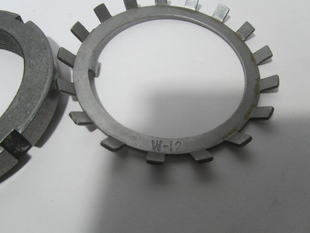 N12 Bearing Lock Nut With W-12 Retainer