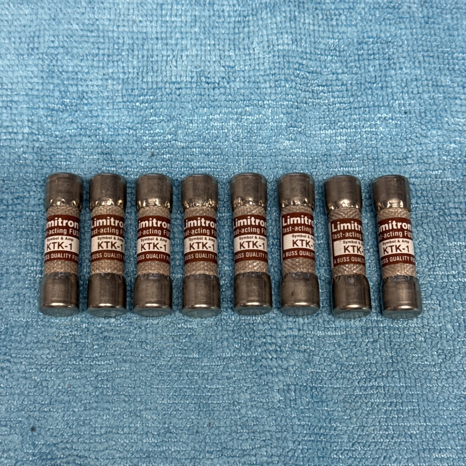 Lot Of 8 Bussman Limitron Fast Acting Fuses KTK-1 KTK 1/2 Buss New