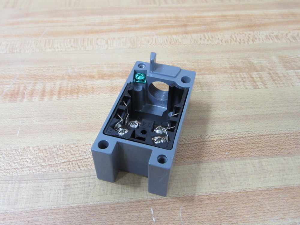 Cutler Hammer E50RA20 Eaton Receptacle