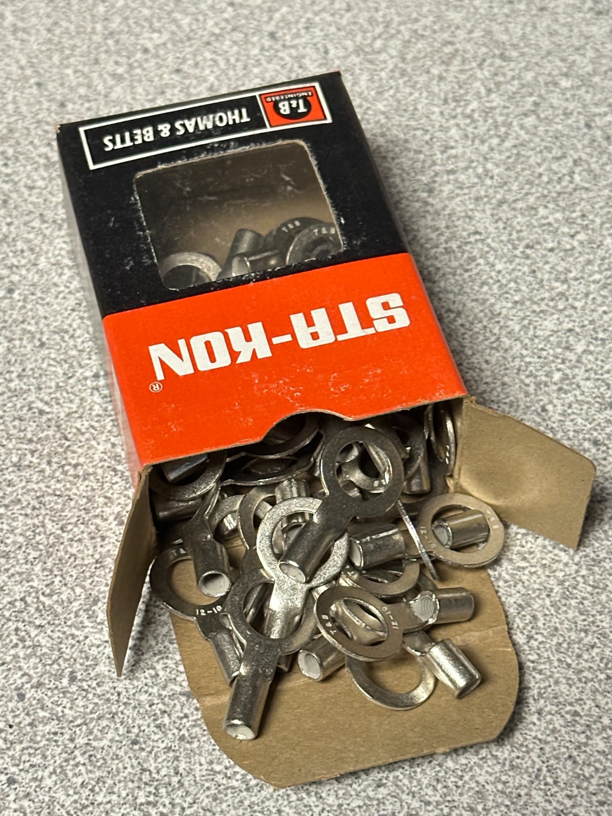 NEW Pack of 50 T&B Sta-Kon C10-38 Ring Terminals, 3/8″ Inc Stud Size, 12-10 Awg