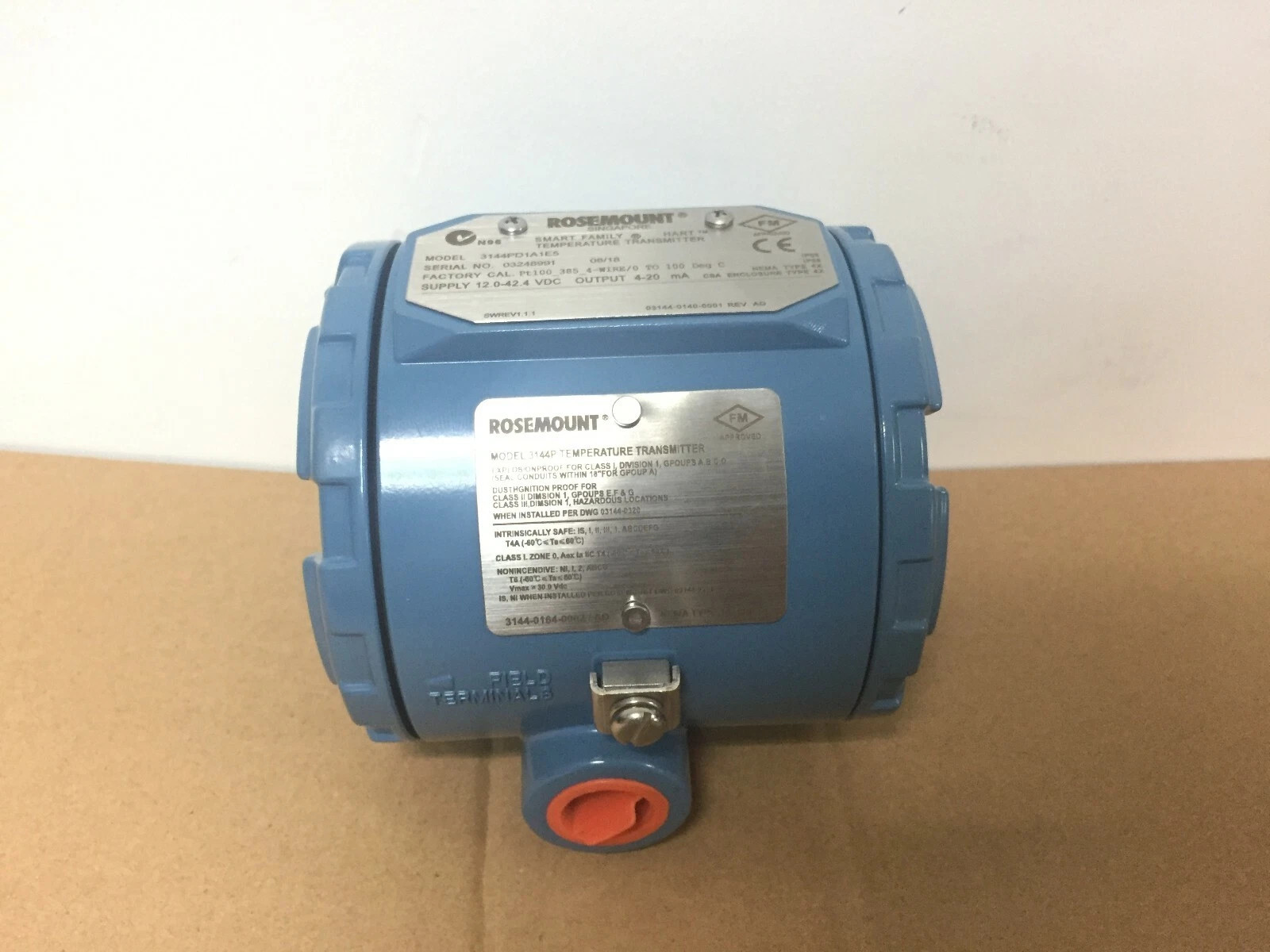 Rosemount TEMPERATURE TRANSMITTER 3144PD1A1E5 NEW