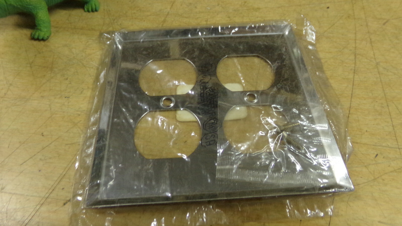 NEW GE Wiring Devices 97102 51195 *Free Shipping*