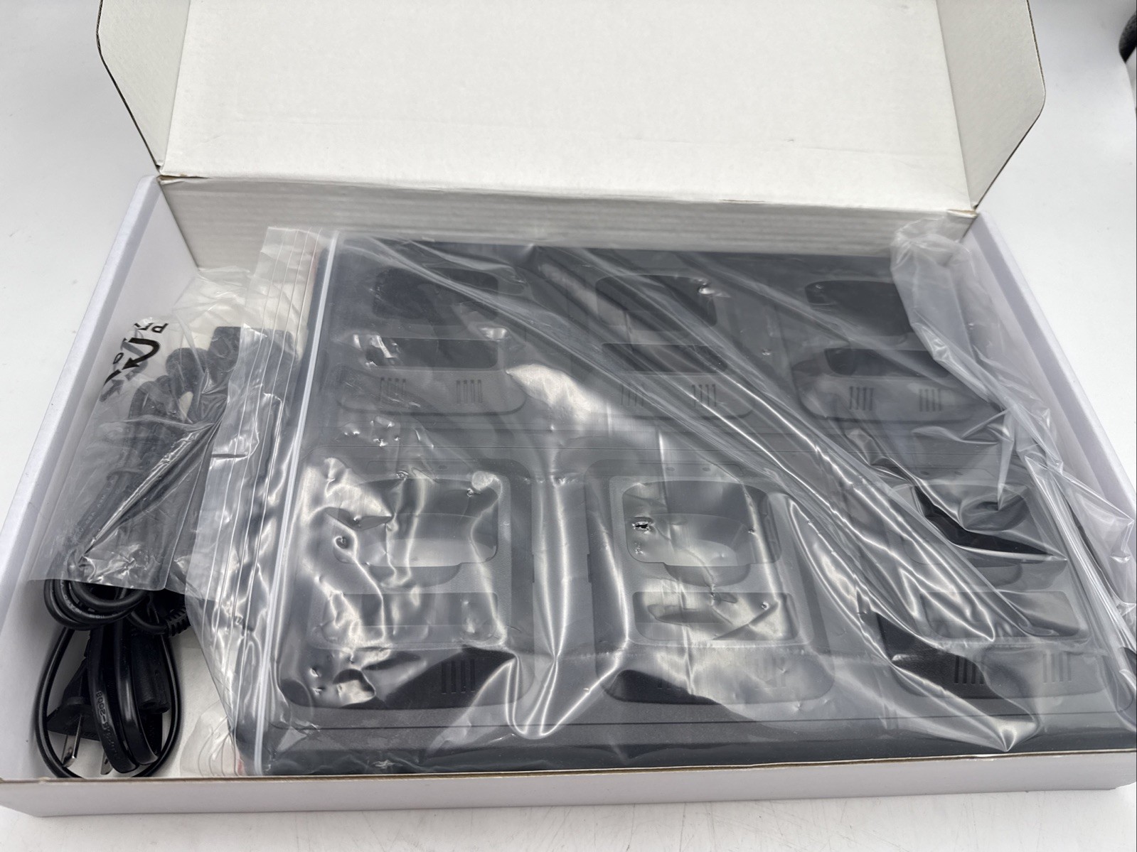 MIDLAND – BGC200 Multi-Unit Charger Fits Midland For BizTalk BR200 Series