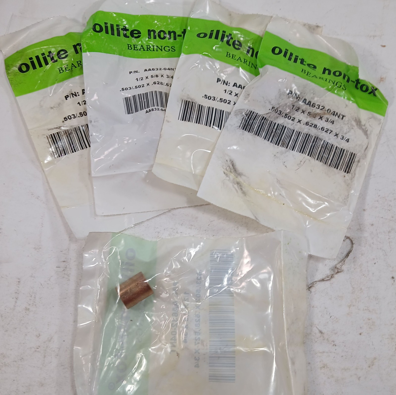 5 NEW OILITE AA632-04NT BEARING BUSHINGS NNB ***MAKE OFFER***