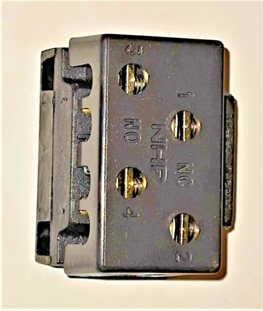 NHP SINGLE POLE CONTACT BLOCK NPA HEAVY DUTY CONTROL UNIT
