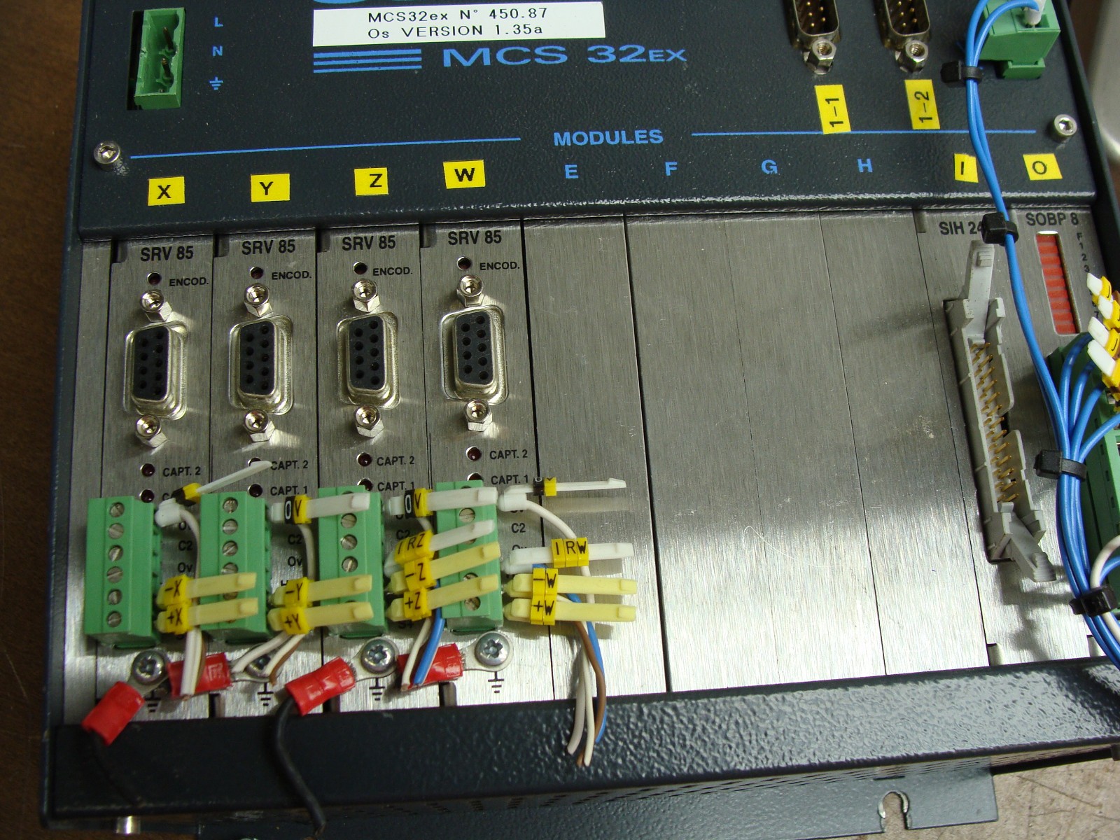 SERAD MCS 32EX MOTION CONTROLLER MODULE CHASSIS WITH 4 SRV 85 MODULES