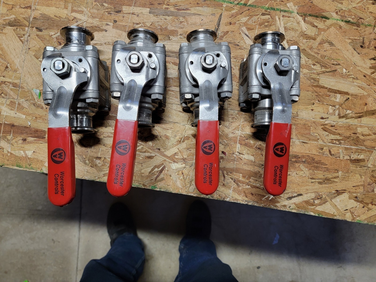 FLOWSERVE WORCESTER (UK)15A44-6666TT 316 SS BALL VALVE NOS FREE SHIPING