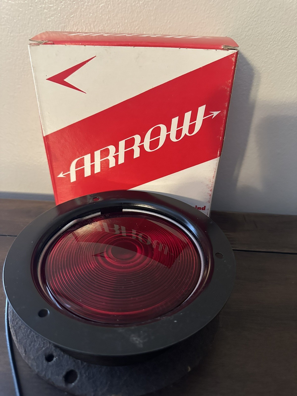 Arrow 129 Signal Light FREE SHIPPING NOS