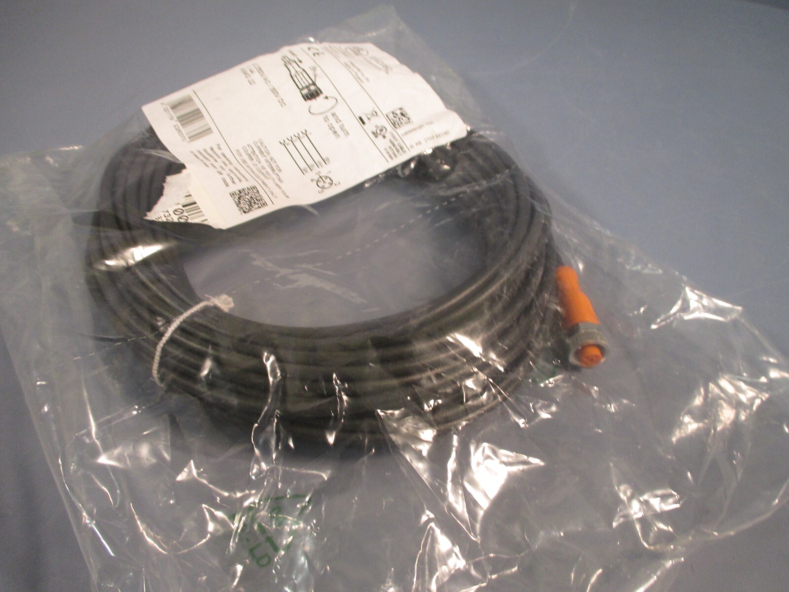 IFM Single Ended Cordset, M12 Female 15M, AWG22 EVC082