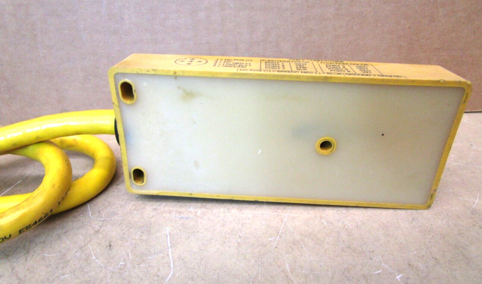 ESCHA 8-Port Junction Box w/ Cable 47272LR
