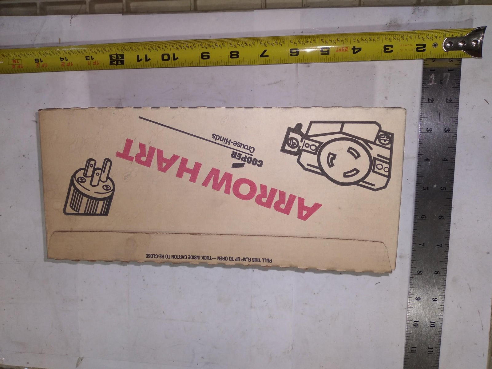 COOPER ARROW HART 7580 10-15A 125-250V 3P 3W LOCKING RECEPTABLE DUPLEX 10 IN BOX