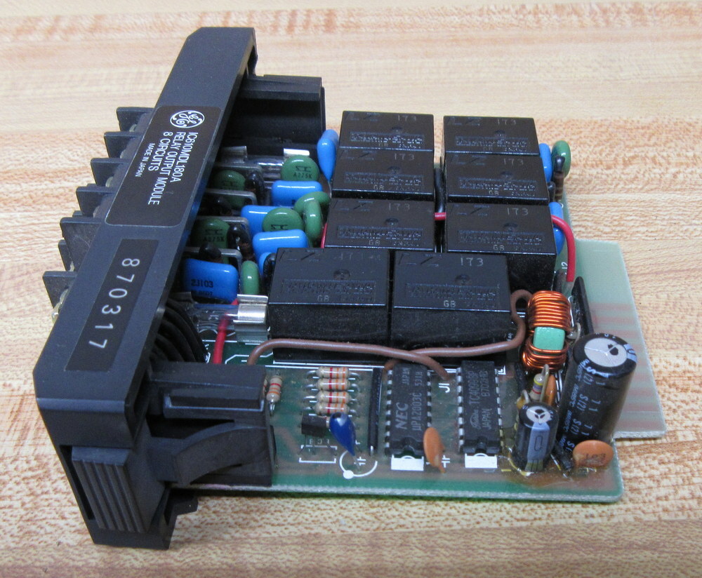General Electric IC610MDL180A 8-Pt Relay Output Module