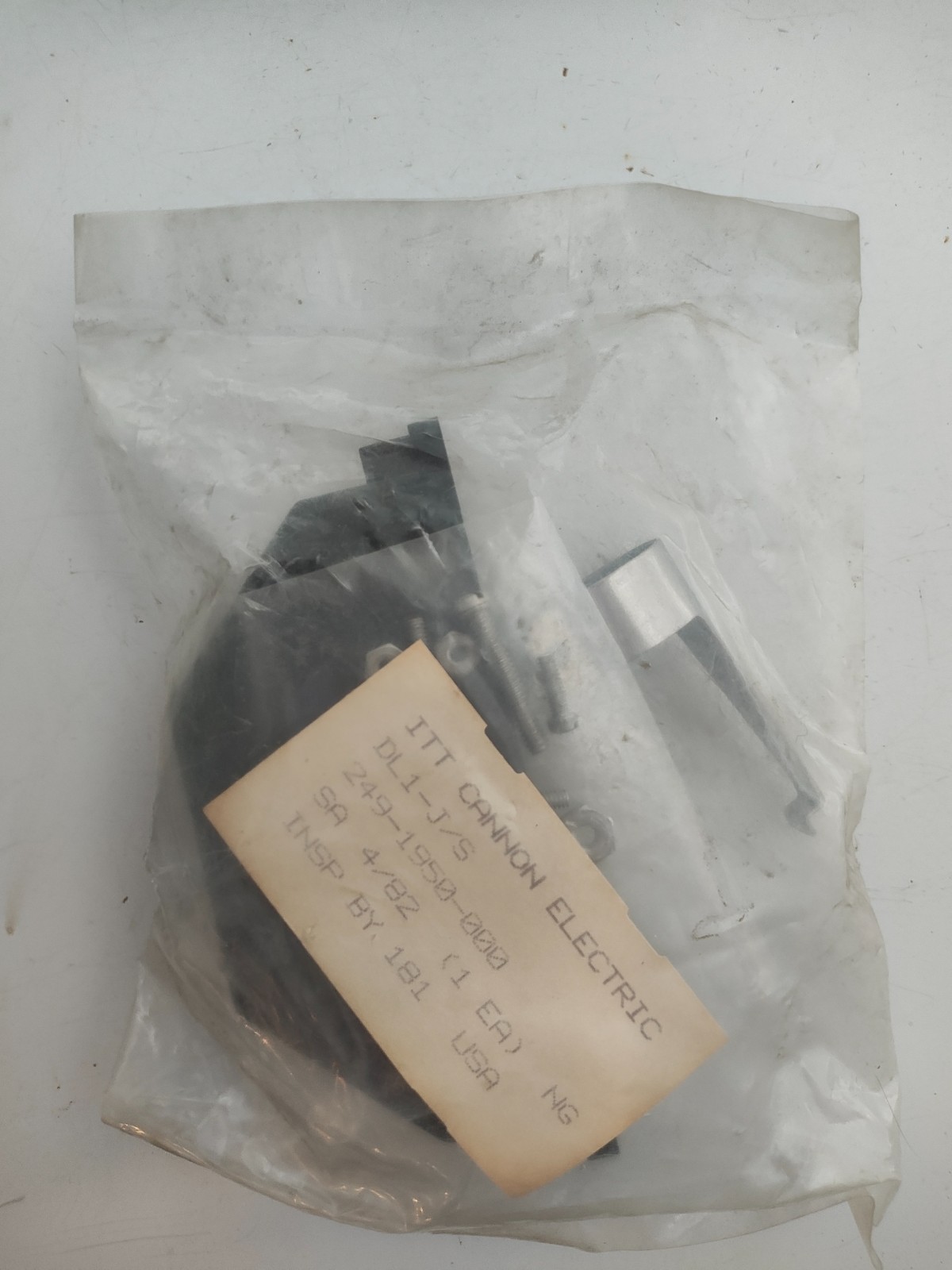 Lot of 2 pieces ITT Cannon 249-1950-000 Junction Shell Kit DL1-J/S