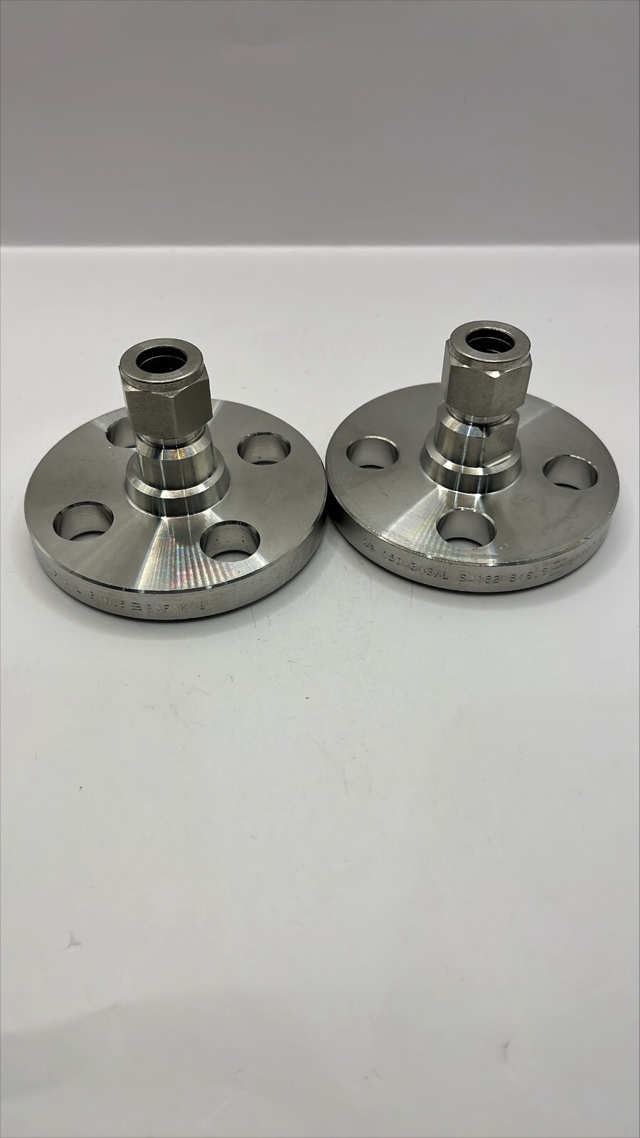 ANSI Flange Adapter, 1/2″ Tube : OD Compression x Flange 150 316l SA 182 B16.5/A