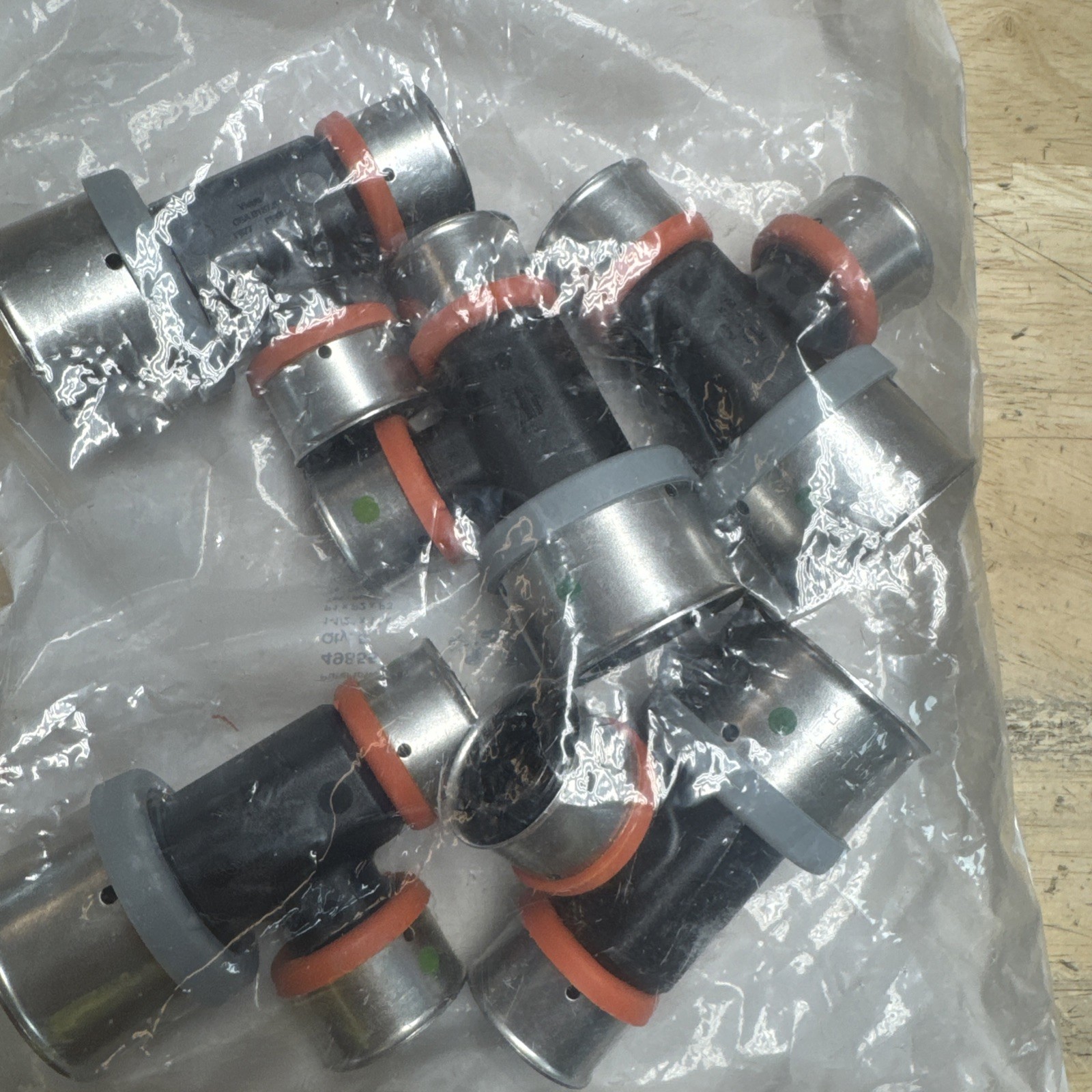 Viega 49855 1-1/2x1x1 PEX Poly Press Tee Qty 5 🔥