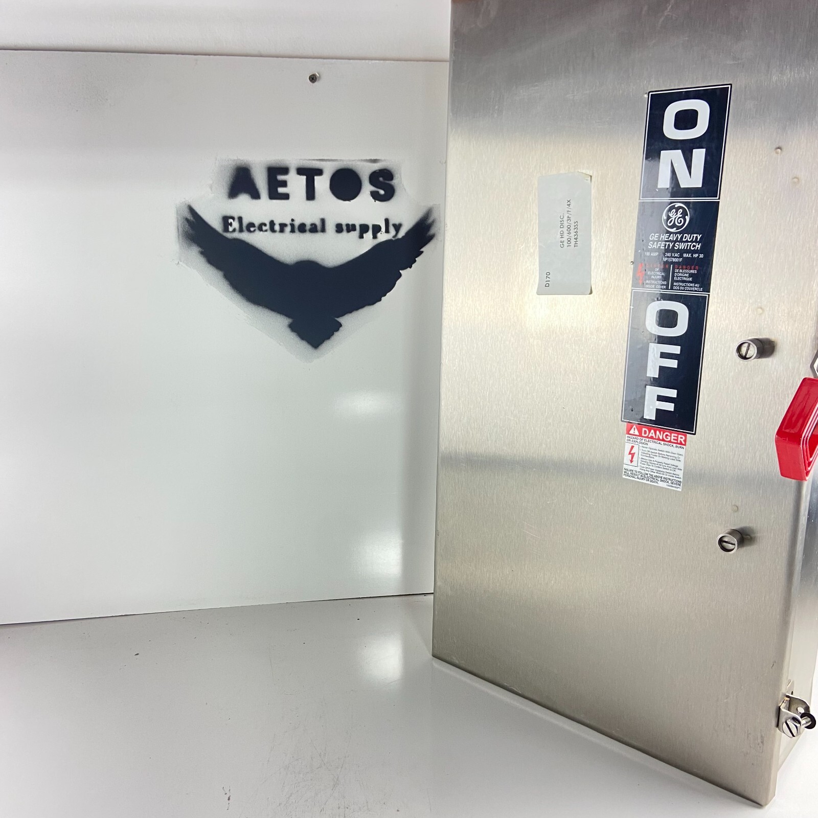 GE TH4323SS SS Heavy duty safety switch fusable 3P 100A 240V