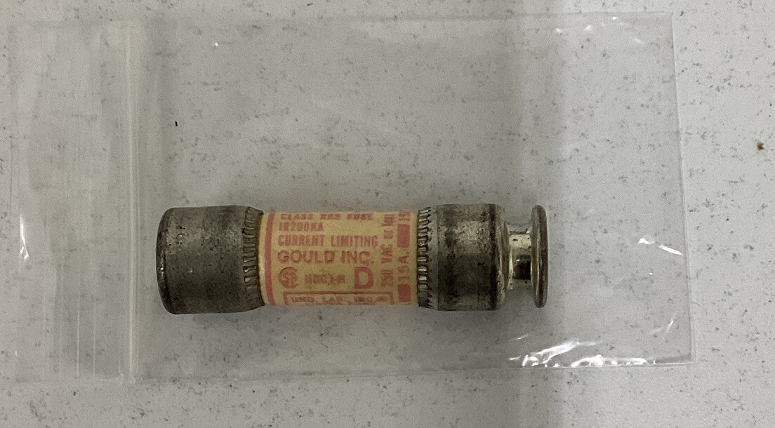 Gould Shawmut Tri-onic Lot of (2) TR15R 15 Amp Fuses