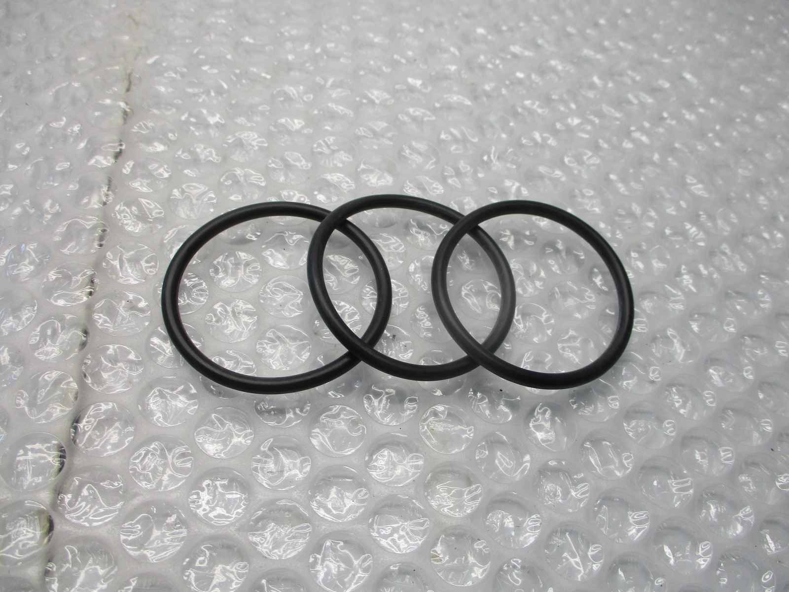INDUSTRIAL SPARE KC-35 O-RING LOT OF 3 NSNP