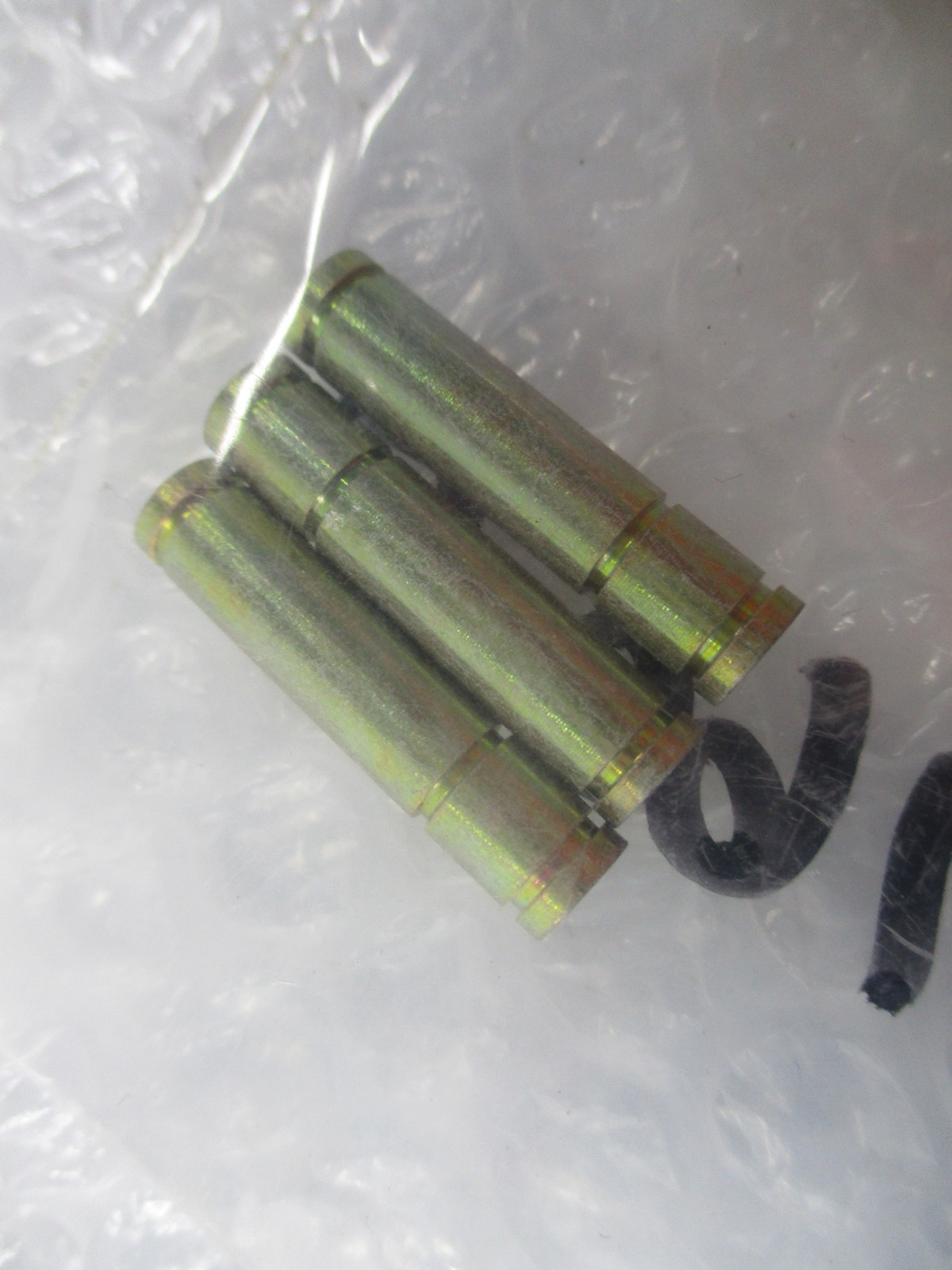 INDUSTRIAL SPARE AYV760T SHAFT QTY OF 3 NSNP