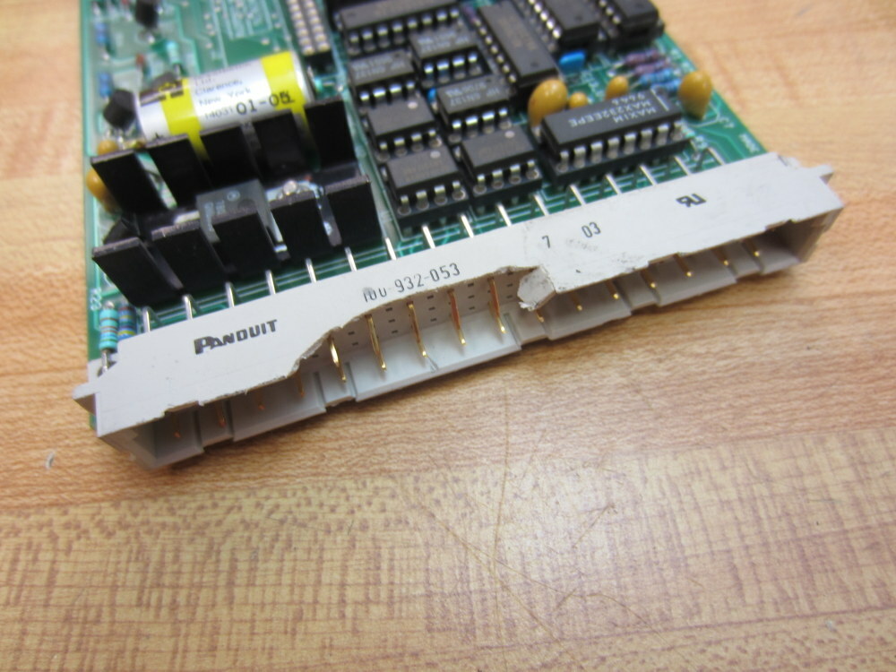 Digatron 1962-7334 Circuit Board 19627334 Chipped Connector Housing