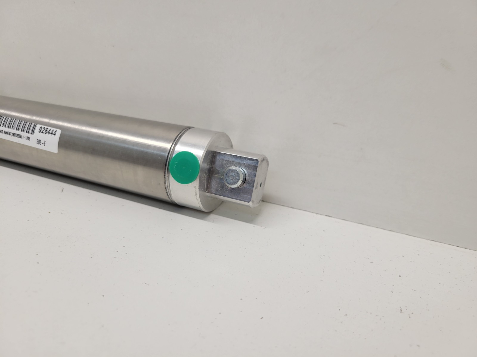 NEW OLD STOCK! AVENTICS 1-1/2″X6″ PNEUMATIC CYLINDER 1500DG2-05A