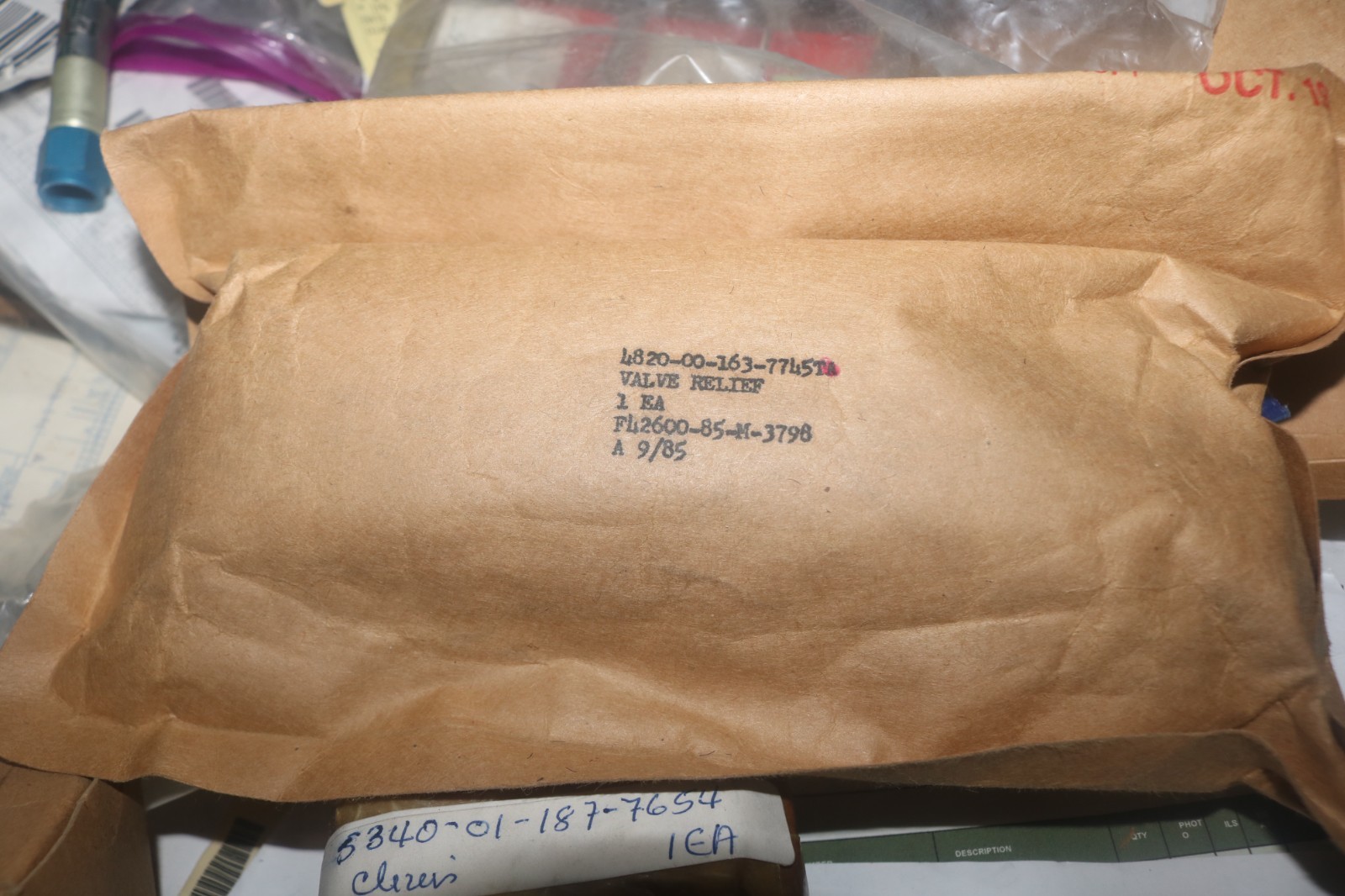 NOS Teledyne Parker 665-2-16D2 safety relief valve 4820-00-163-7745 35 PSI