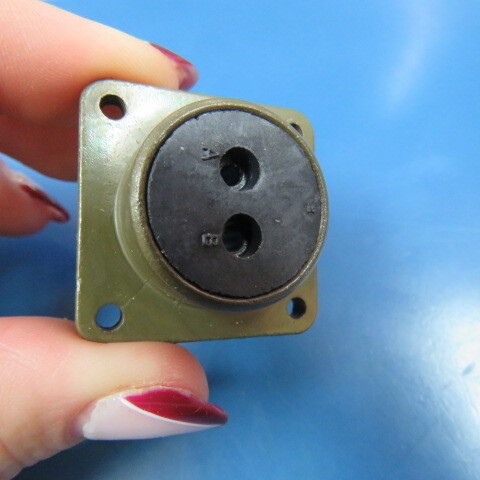 ITT (VEAM) CIR02R18-3P-F80T83-38 Qty of 1 per Lot Conn Circular M 2 POS Crimp S