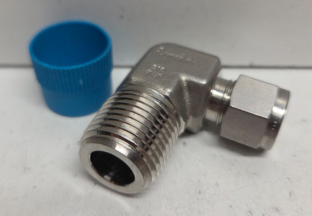 NEW NO BOX! SWAGELOK 3/8″ TUBE OD X 1/2″ MNPT STAINLESS ELBOW SS-600-2-8