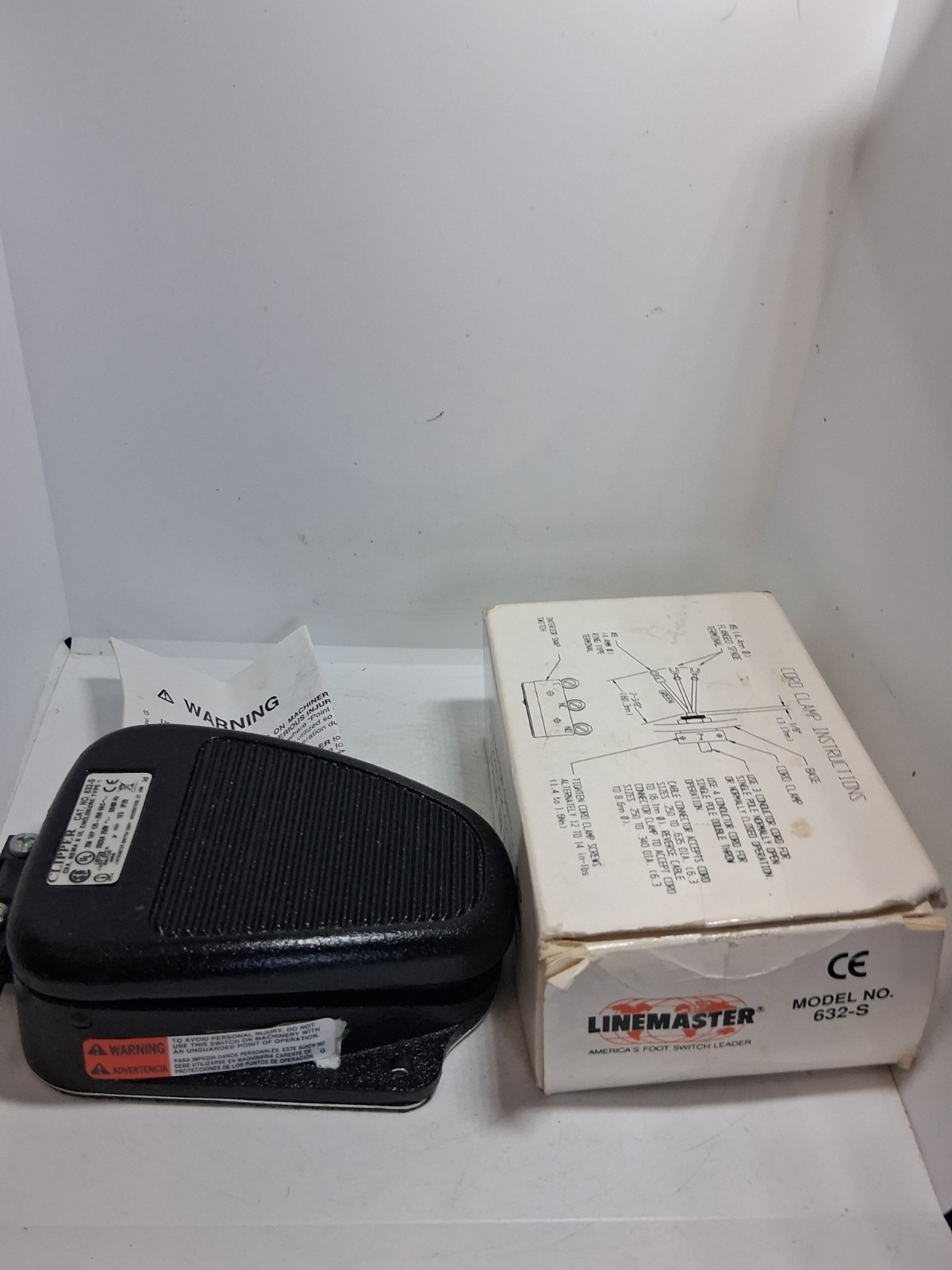 LINEMASTER 632-S ELECTRIC FOOT SWITCH 125-250VAC 1HP 20A 50/60HZ NIB