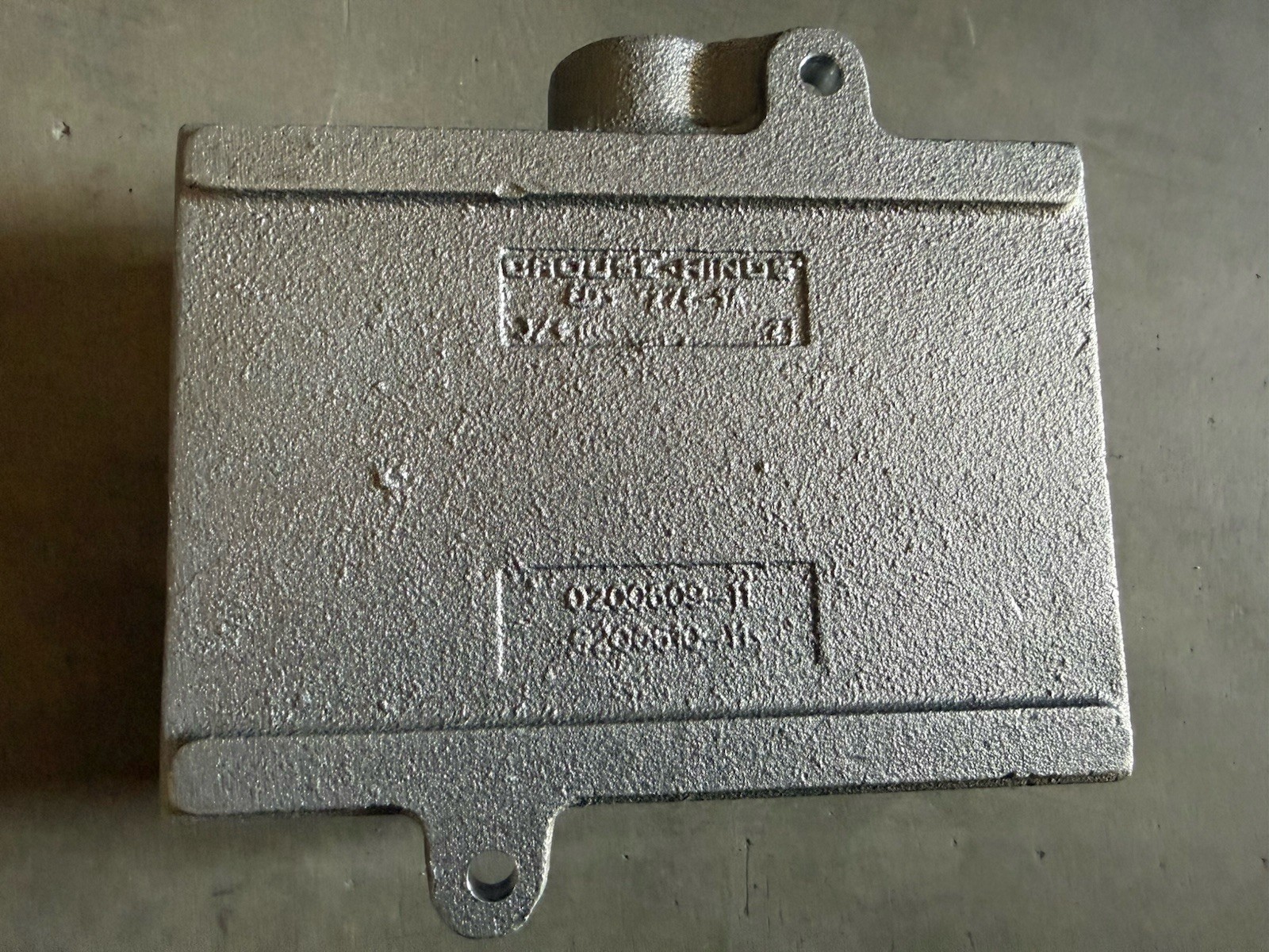 Eaton CROUSE -HINDS EOS-272 3/4” 0200609-11 Explosion Proof Box
