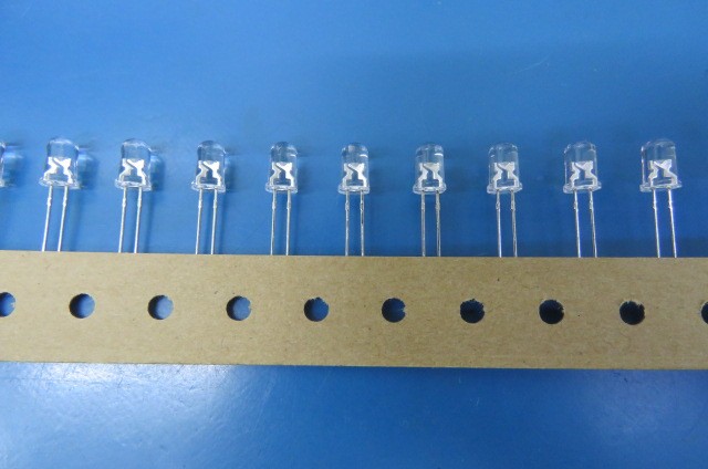 AVAGO TECHNOLOGIES HLMP-CB3A-UV0DD Qty of 100 per Lot LED BLUE CLEAR T-1 3/4 T/